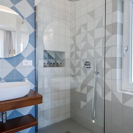 Konukevi Marina Capri